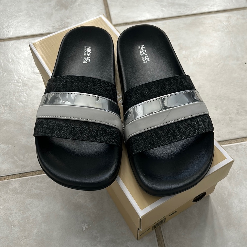 Brand new michael kors women slides
